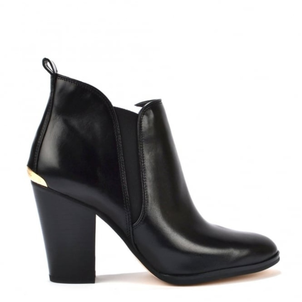 Micheal Kors Brandy Leather Bootie